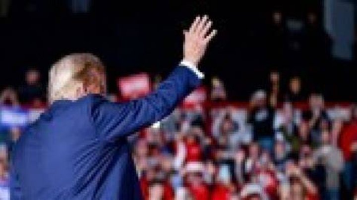 Овој двојник на Мајкл Џексон тврди дека немал ниту една операција за да