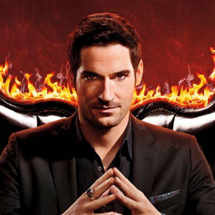 2048x2048 Tom Ellis As Lucifer Season 5 2020 4k Ipad Air HD 4k