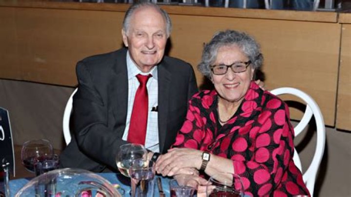 Alan Alda met his wife in the most Alan Alda way