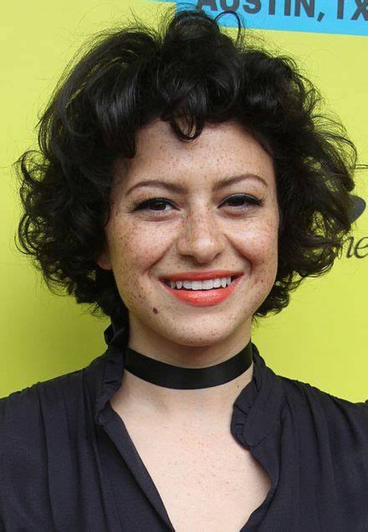 Alia Shawkat Talk Easy with Sam Fragoso