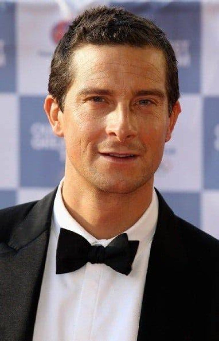 Bear Grylls Net Worth in 2022 Bear Grylls Survival Race