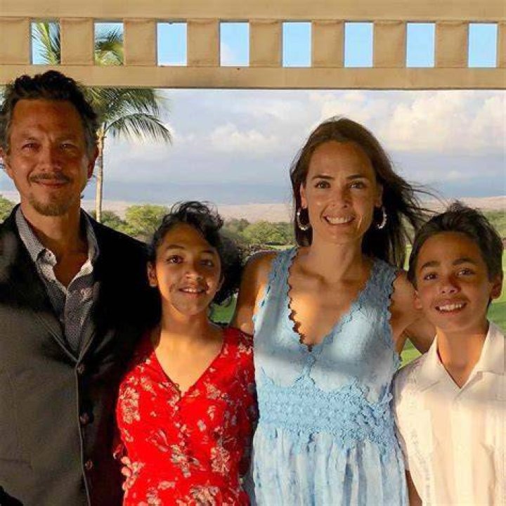 Benjamin Bratt’s Family Kids, Wife, Siblings, Parents BHW
