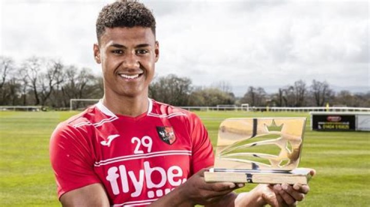 Biography Of Ollie Watkins [Age, Net Worth, Wife, Salary, Family