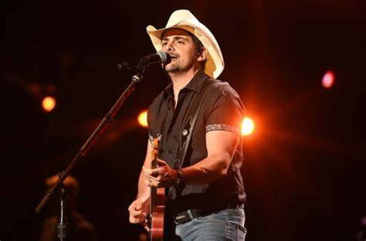 Brad Paisley Concert 10/5/2012 with kids Brad paisley concert, Brad