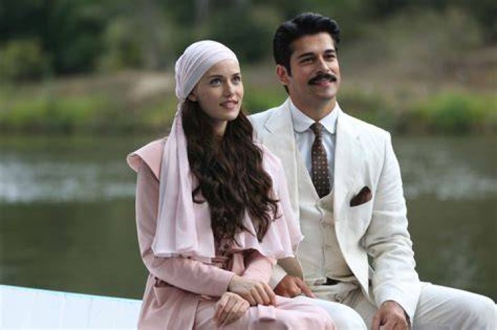 Burak &Ouml;z&ccedil;ivit to Fahriye Evcen &lsquo;My love will be always like this&rsquo; in