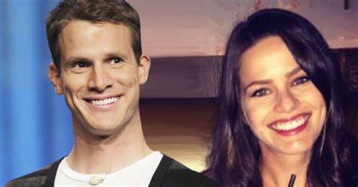 Carly Hallam Everything about Daniel Tosh’s Wife. WikicelebInfo