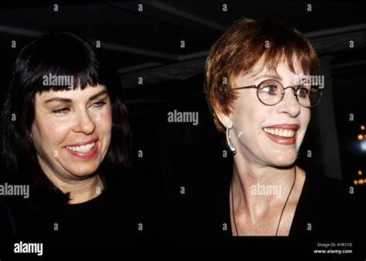 Carol with sister Los Angeles, CA 2000 &copy;RTBoas/ MediaPunch