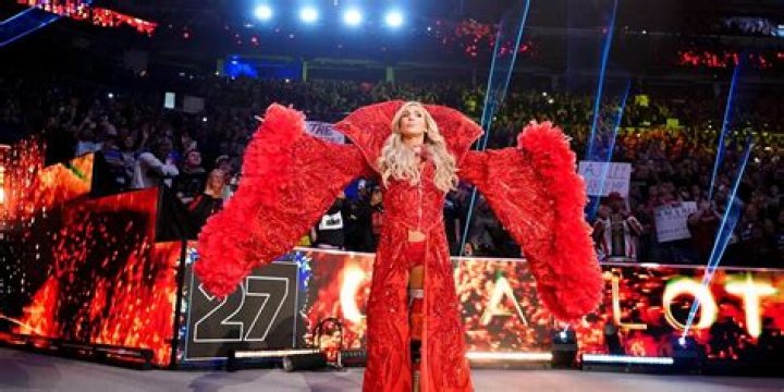 Charlotte Flair Entrance WWE Raw (Charlotte) YouTube