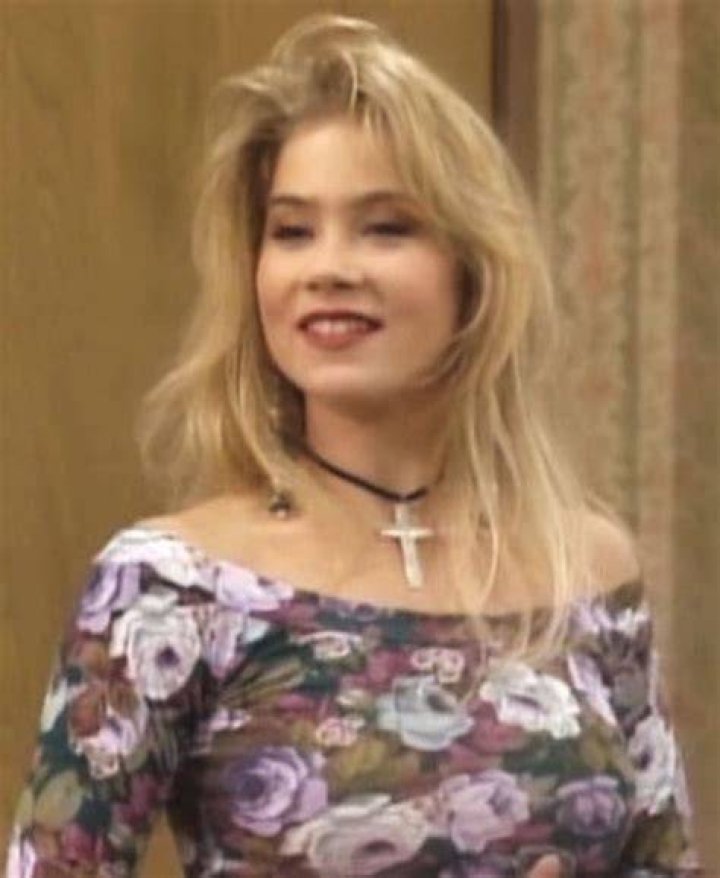 Christina Applegate/Kelly Bundy Online Photo Galleries