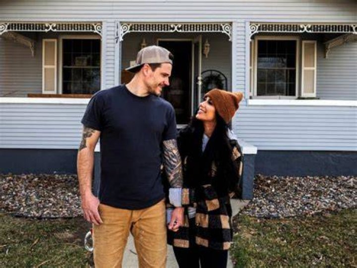 Cole DeBoer Bio HGTV