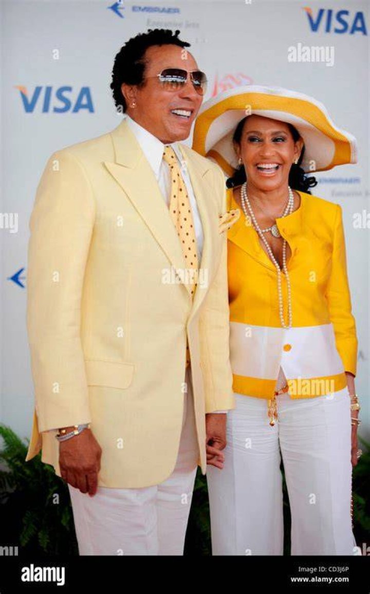 Conozca a Frances Glandney y su ex esposa Hollywood Life
