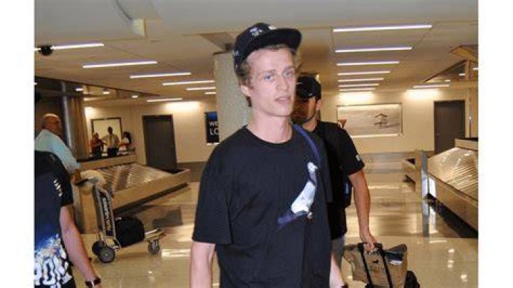 Conrad Hilton pleads not guilty to violating restraining order Young