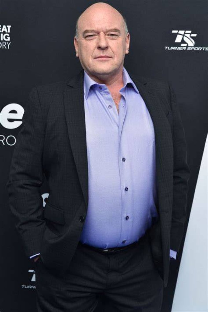 Dean Norris slams 'rich f&mdash;wads' who 'cheated for their already