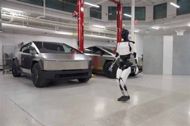 Did Tesla's Robot Turn On Its Master, Assail Worker?