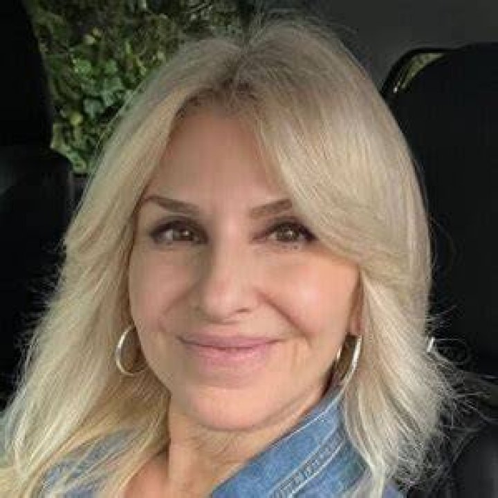 Digging Deep Into Donna Sinatra D'Alessandro's Life And Legacy [Must-Read]