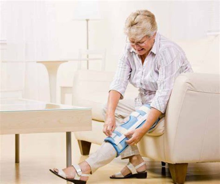 Does Medicare Cover Knee Braces? Medicare Plan Tips