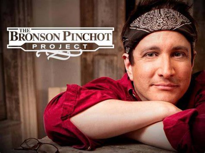 Download Bronson Pinchot [wallpaper] Wallpaper