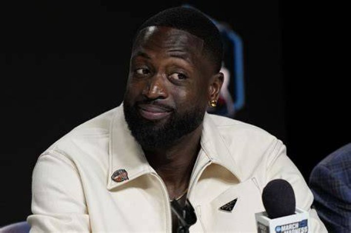 Dwyane Wade on Living with His Father Video
