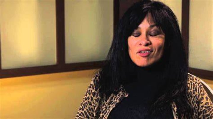 Elizabeth Shoaf on Confidence YouTube