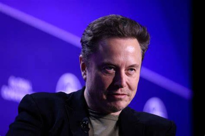 Elon Musk Just Highlighted His Biggest Dilemma at Twitter