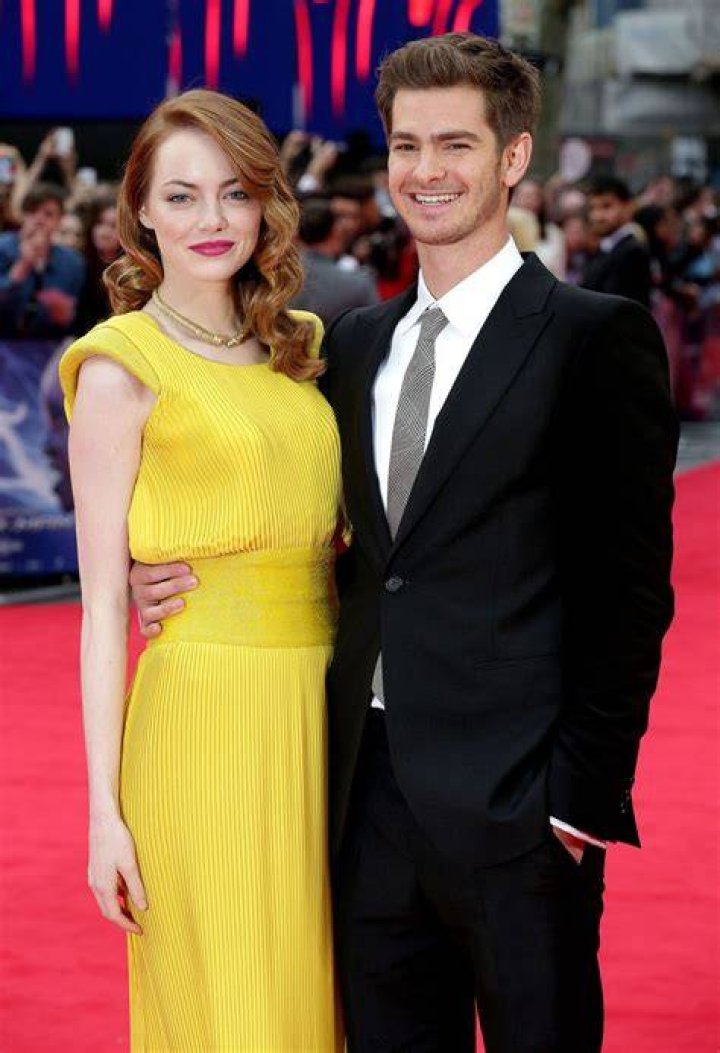 Emma Stone Carries Andrew Garfield's Nephews Photo 2655320 Emma