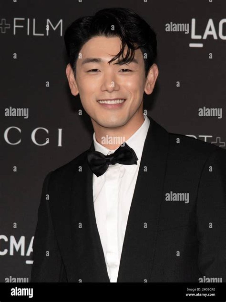 Eric Nam și Jae din DAY6 (Park Jae Hyung) promovează conștientizarea