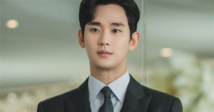 every second kim soo hyun x IU YouTube