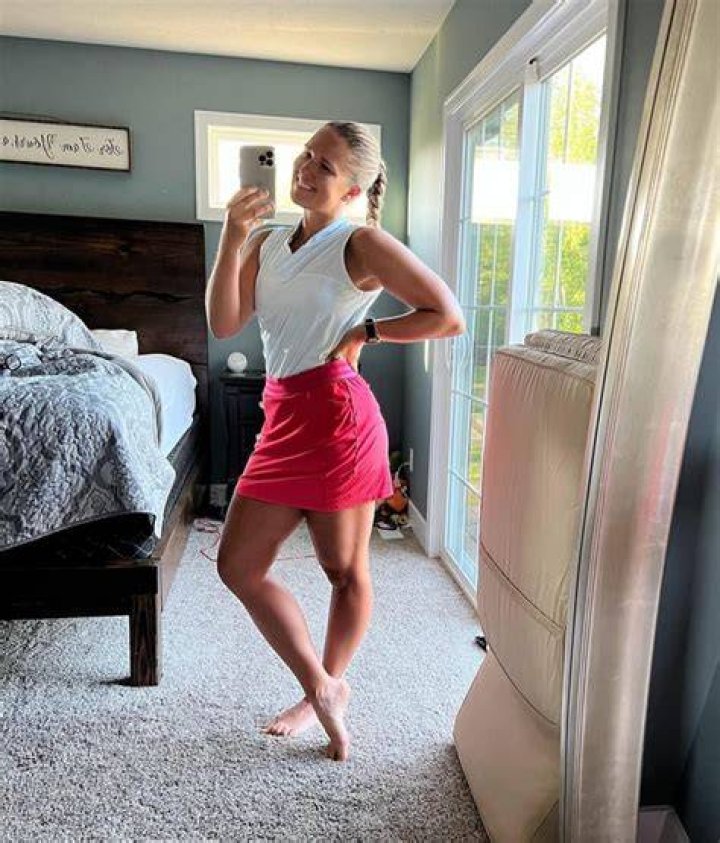 Exploring The Realms Of Hanna Ray's OnlyFans
