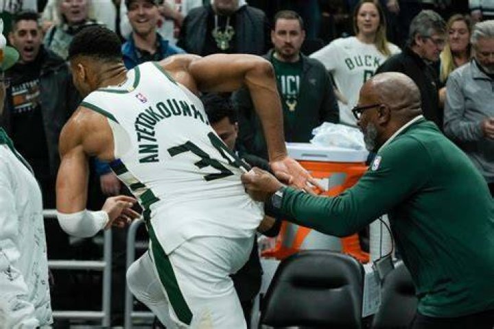 Giannis Antetokounmpo's girlfriend Mariah Riddlesprigger Bio, Net Worth