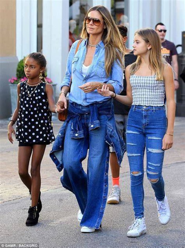 Heidi Klum and daughters put on stylish display in LA Daily Mail Online