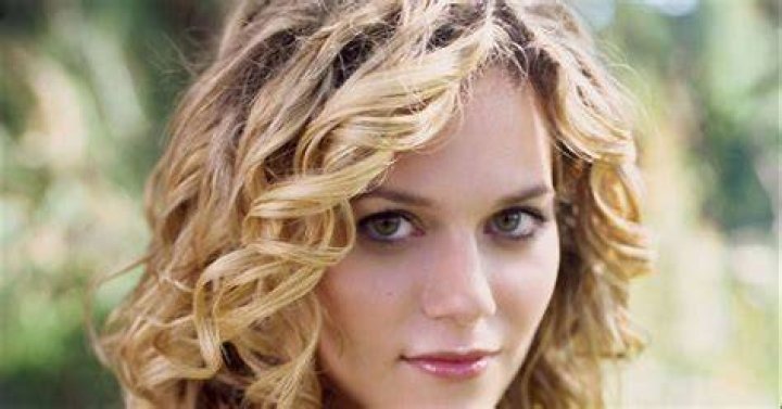 Hilarie Burton summary Film Actresses