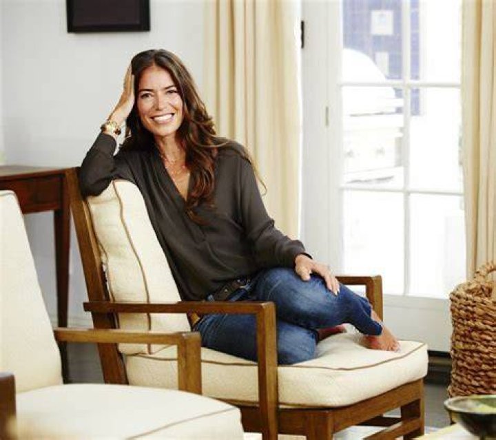 Hollywood Divorce Attorney Brings Services to the Masses The Helm