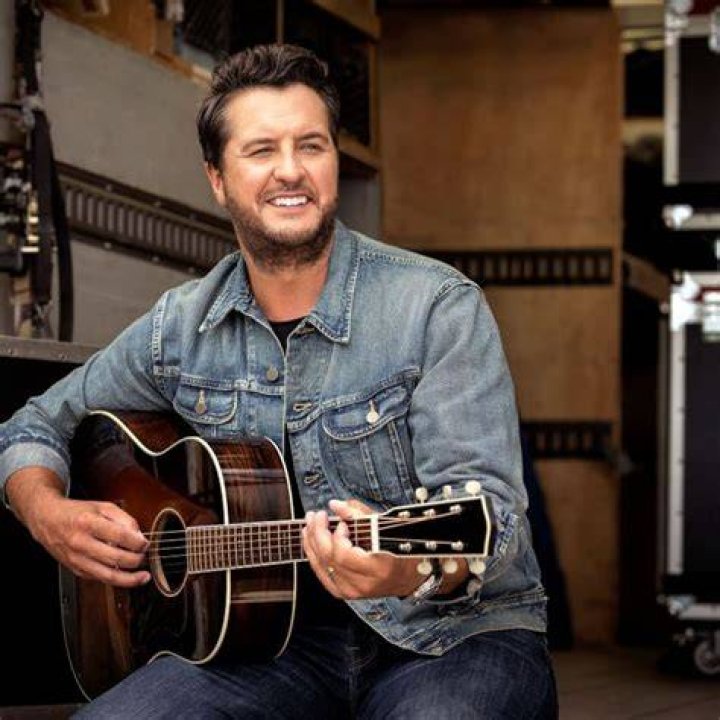 How old are Luke Bryan's kids? The US Sun