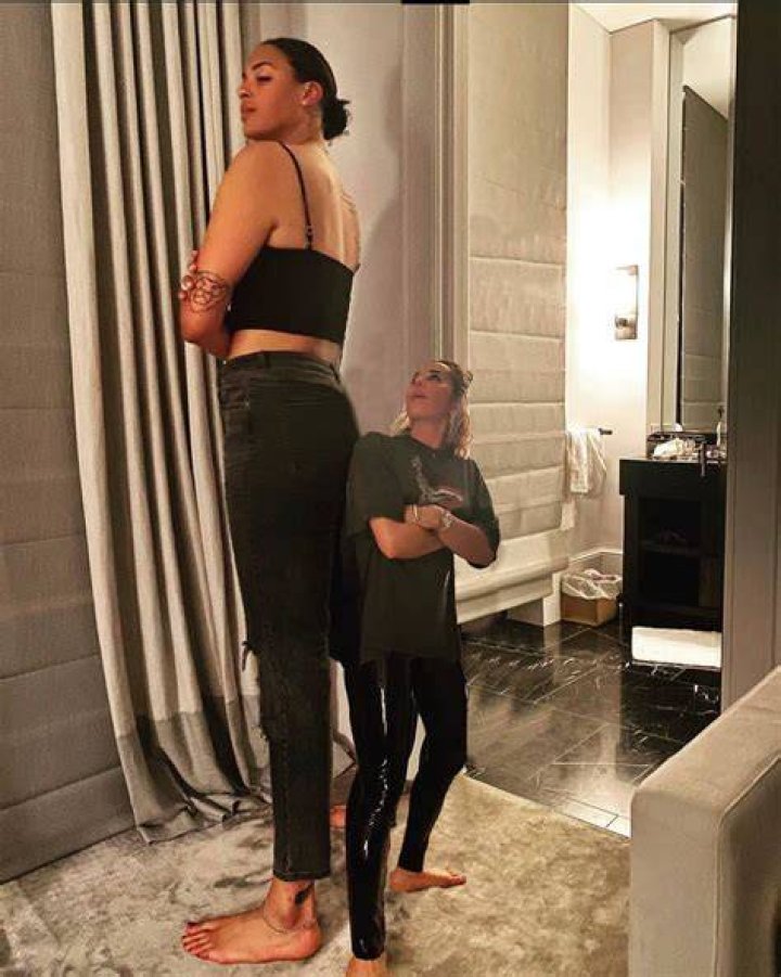 How Tall Are the '7 Little Johnstons' Family Members? Learn Here