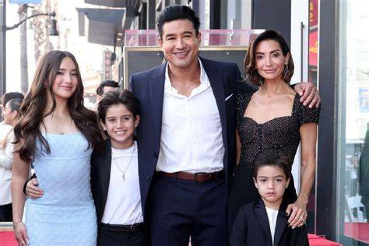 how tall is mario lopez airplanedingdongsoundmp3download
