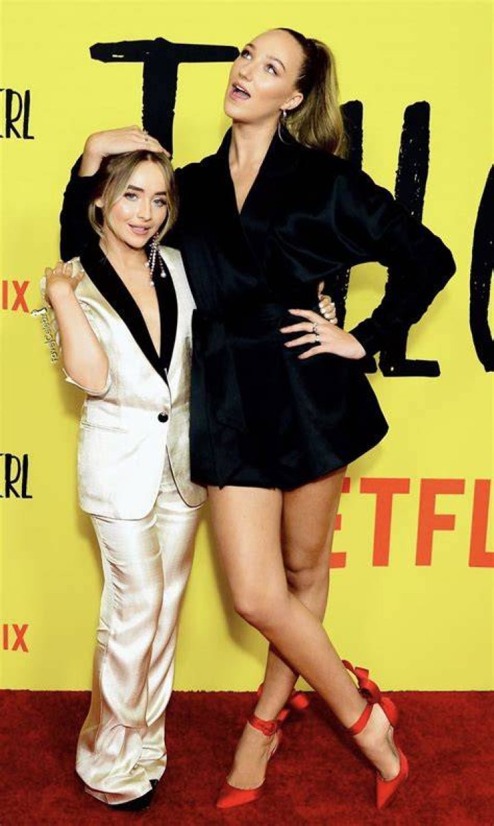 How tall is Sabrina Carpenter? Height of Sabrina Carpenter CELEBHEIGHTS&trade;