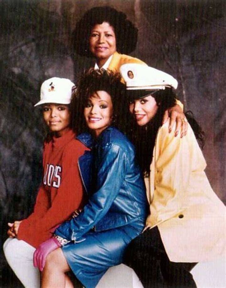 Jackson Sisters With There Mother Katherine Jackson 1987 The Jackson