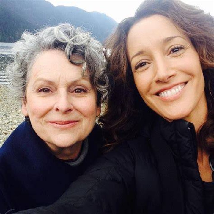 Jennifer Beals Mother