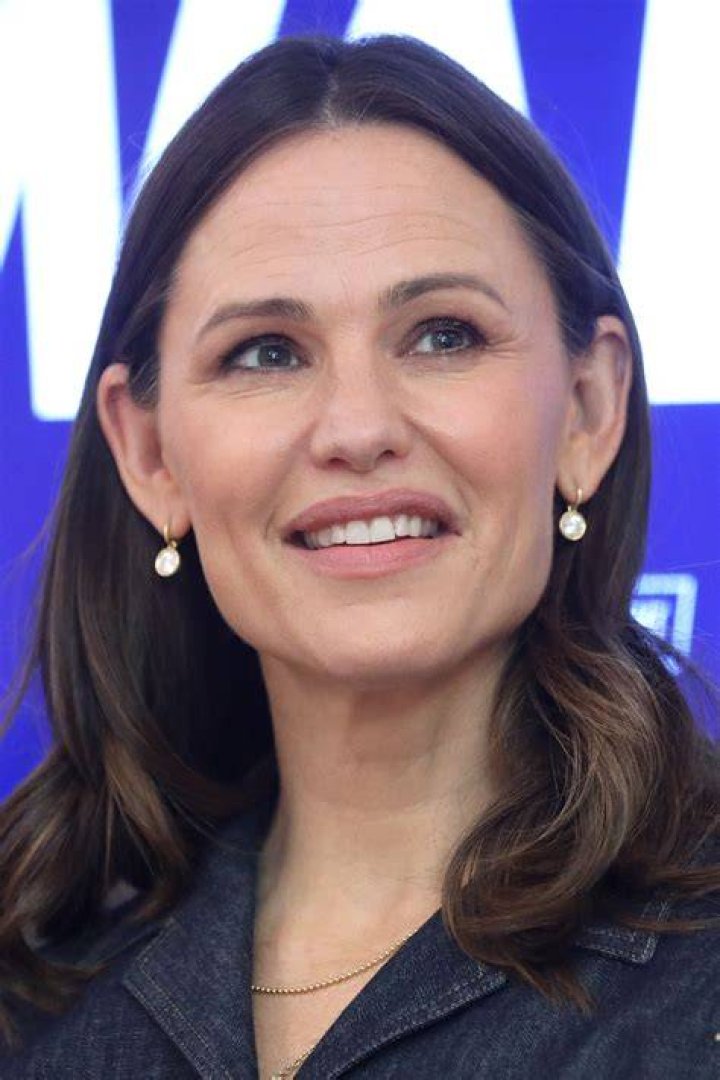 Jennifer Garner discusses the 'hard' part of raising her kids she