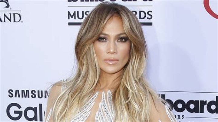 Jennifer Lopez Celebrates 25th Anniversary of Acclaimed Biopic, Selena