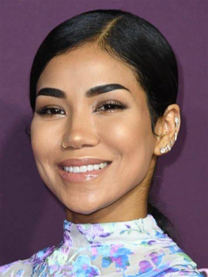Jhen&eacute; Aiko Singer, Songwriter, Musician