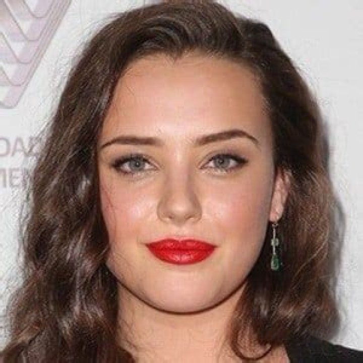 Katherine Langford bio age, family, weight, husband, net worth, height