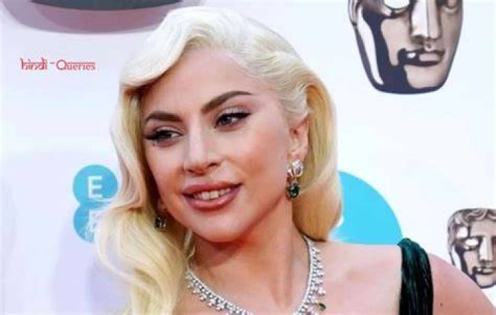 Lady Gaga biography, net worth, boyfriend, age, young, family, height