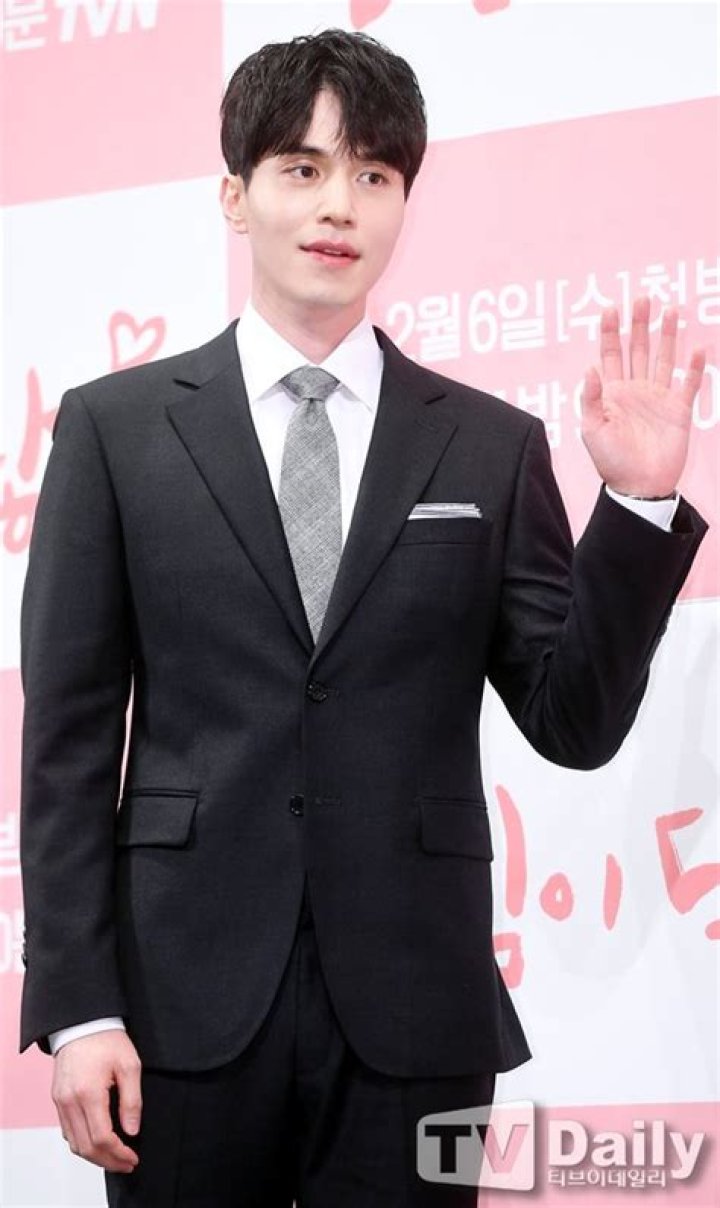 Lee Dong Wook Says He's Just Like Everyone Else In Interview As One Of