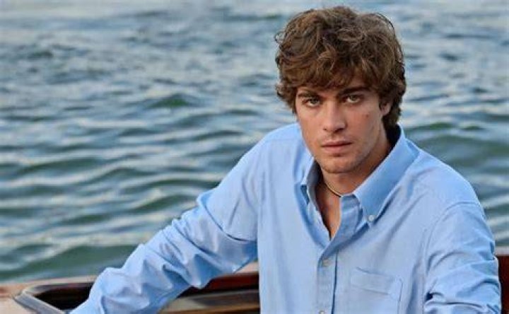 Lorenzo Zurzolo «Siamo mille sfumature» Vanity Fair Italia