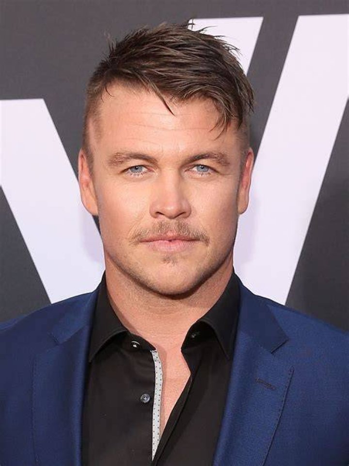 Luke Hemsworth AdoroCinema