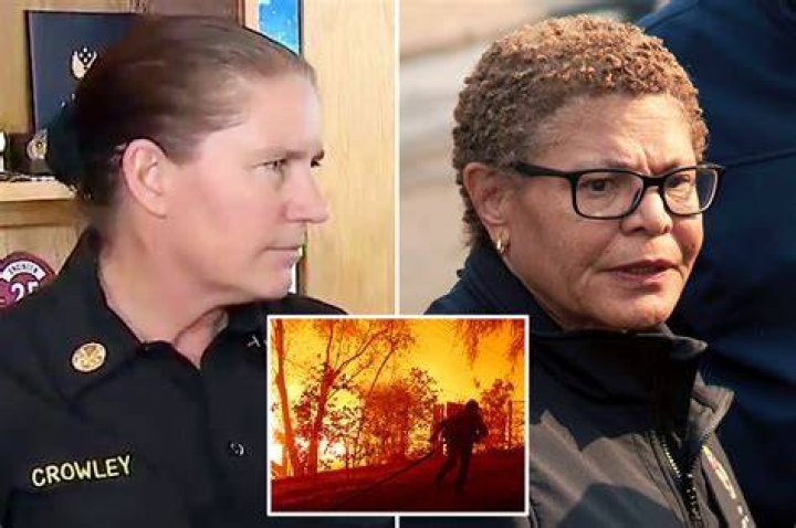 Married female officer fired after making relations with cops tstsh