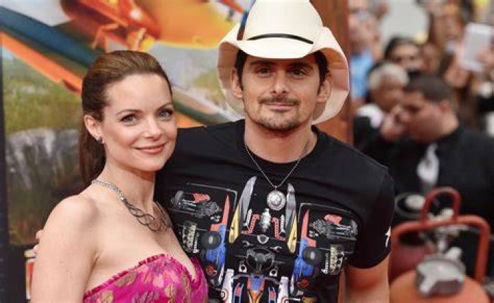 Meet Brad Paisley's Kids, William And Jasper