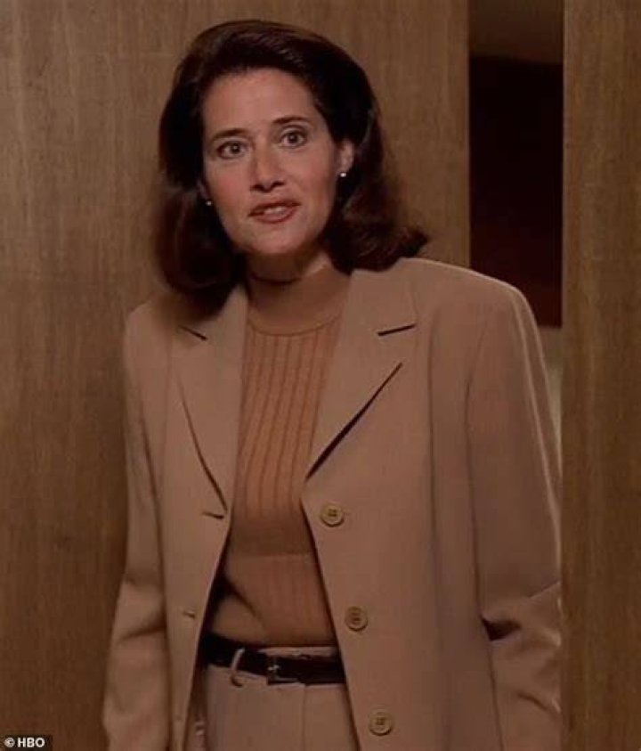 Meet Lorraine Bracco: The Acclaimed "Sopranos" Therapist Actress
