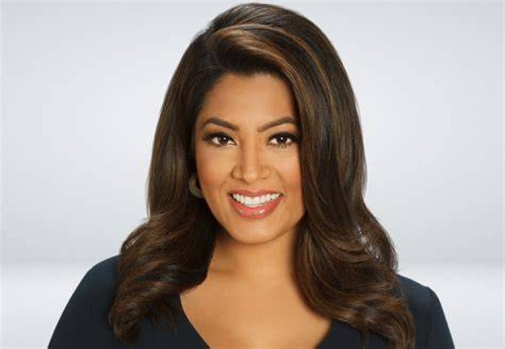 Megan Telles KTLA r/CurvyNewsWomen